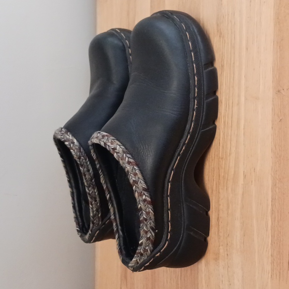 BareTraps Kodiak Black Leather Chunky Clog Size 6.5